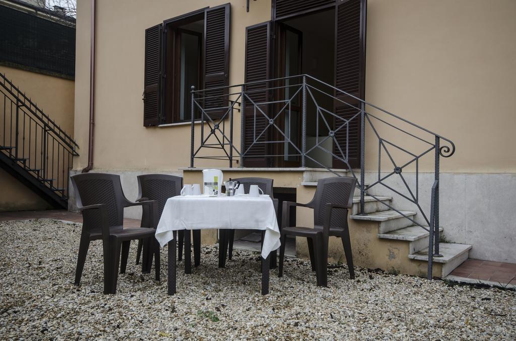 Sarzana House