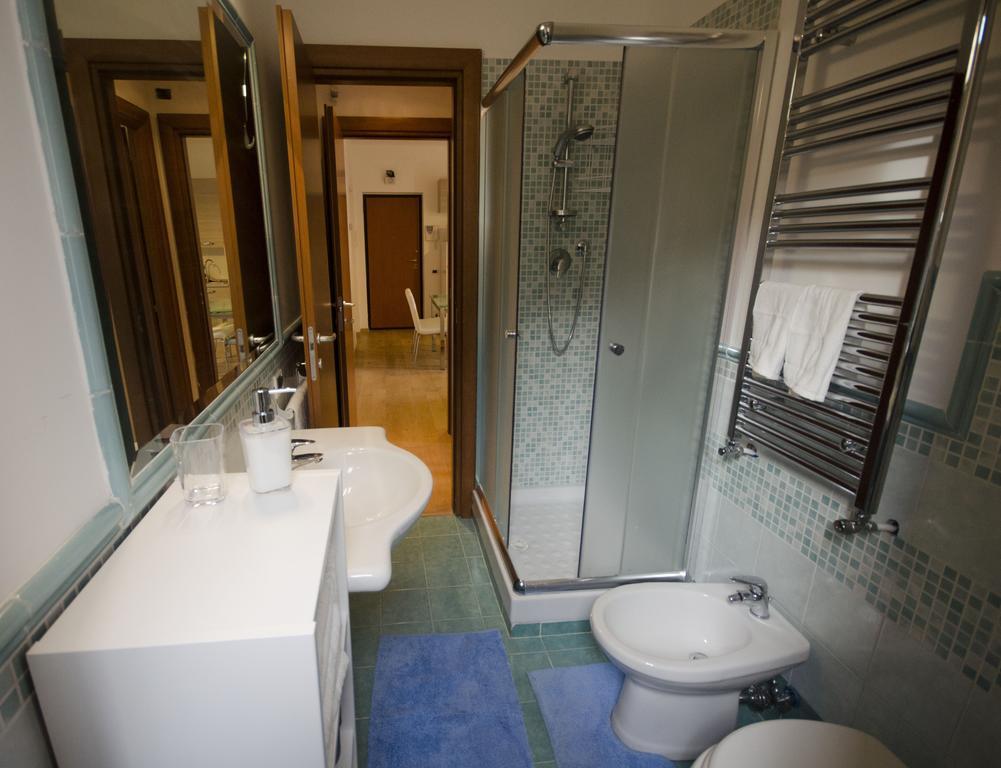 Apartment Sarzana House Rome