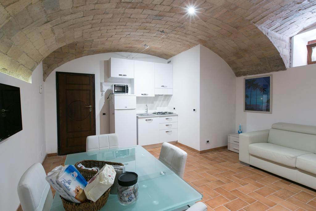 Sarzana House *