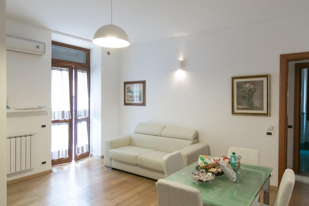 Sarzana House * Rome